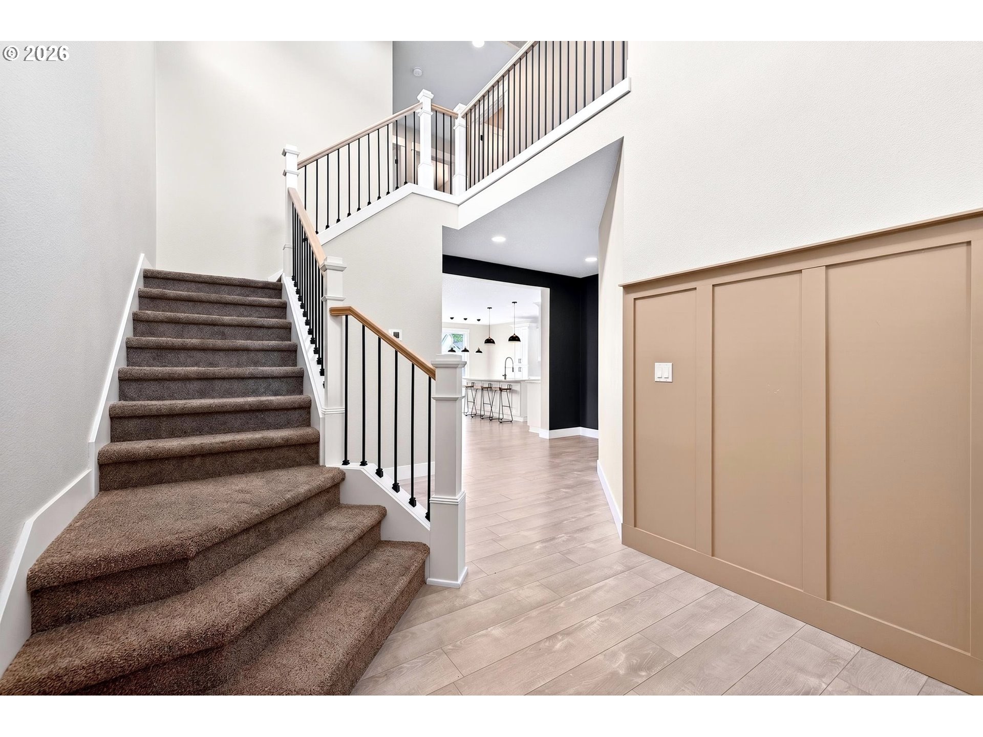 165 W TAYLOR CT