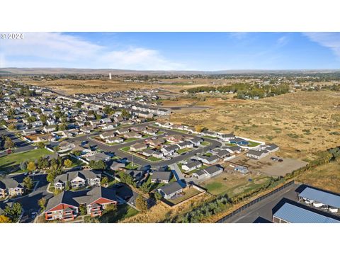 A home in Hermiston