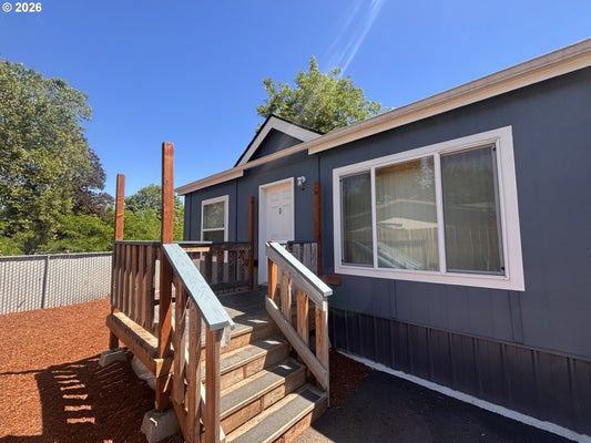 104 RIVER LOOP 1, EUGENE, OR 97404 - Image 5eaaa8408cd27e6a95beecd0795676ae/3719593147