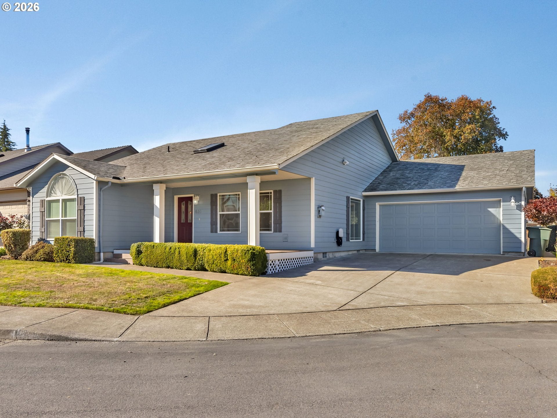 635 NE BLAIR CT