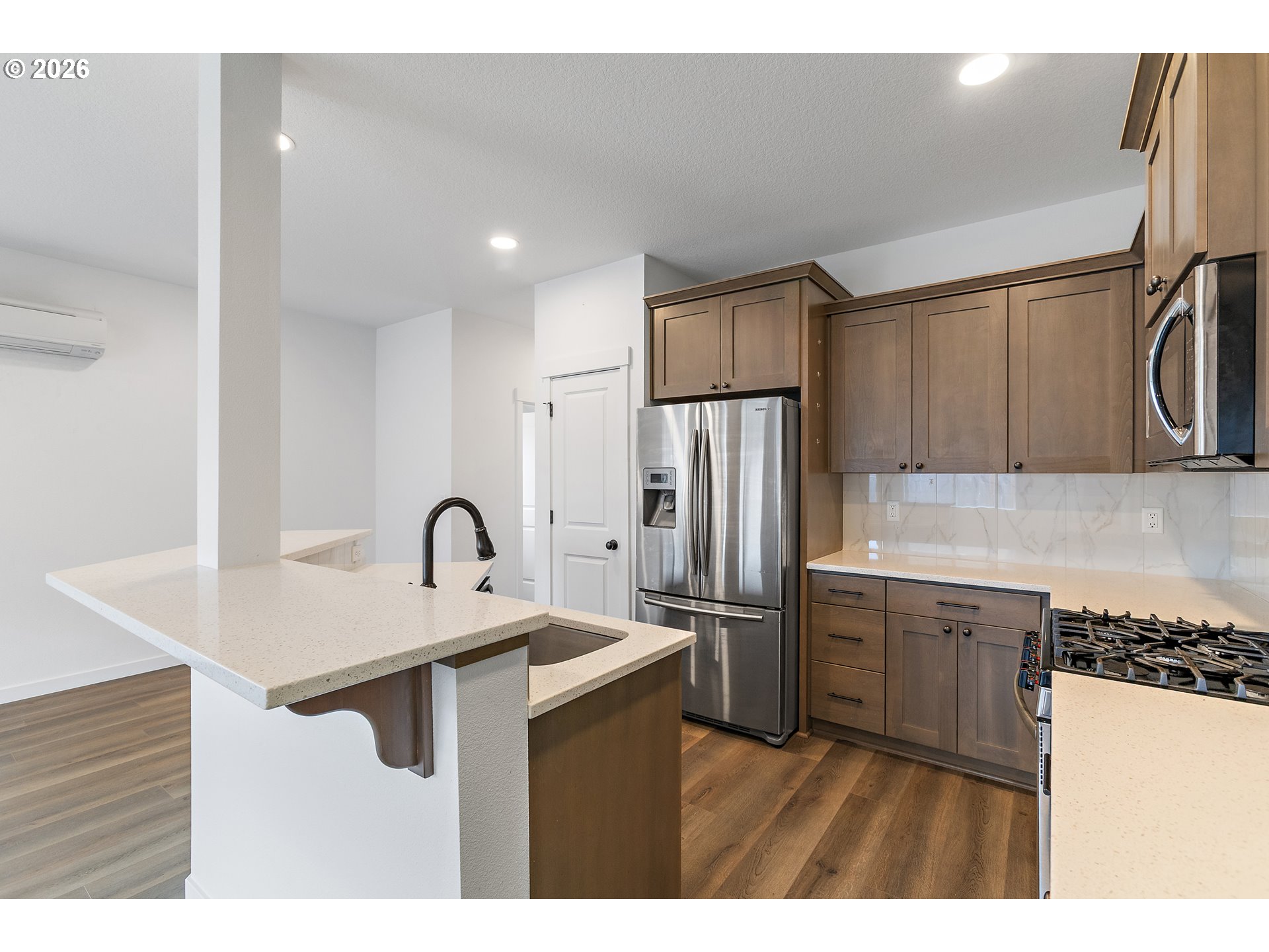 1292 S QUARTZ DR