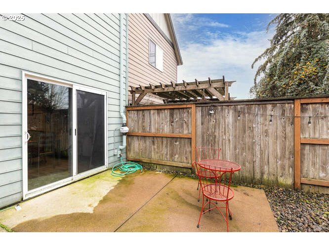 McMinnville, Oregon 97128, United States, 3 Bedrooms Bedrooms, ,3 BathroomsBathrooms,Residential,Active,246311