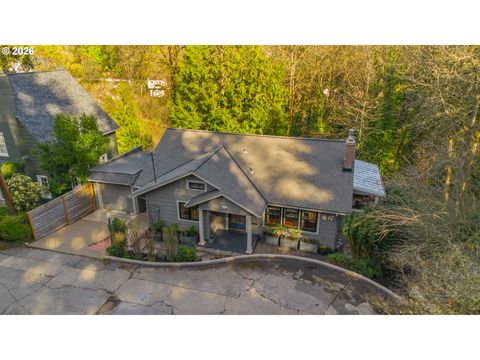2666 SW BRAE MAR CT Portland OR 97201
