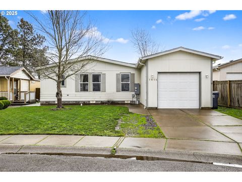 1614 GRANITE ST Woodburn OR 97071