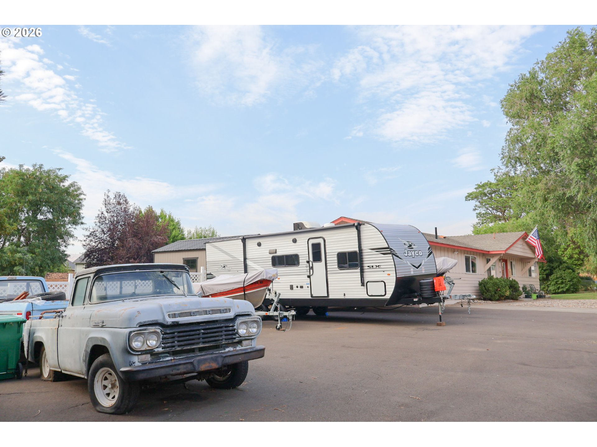 3425 COLUMBIA VIEW DR