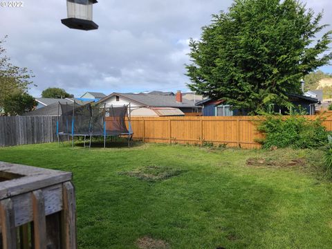 A home in Coos Bay