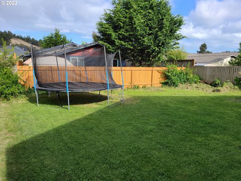 A home in Coos Bay