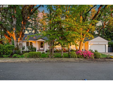1655 PROSPECT DR Eugene OR 97403