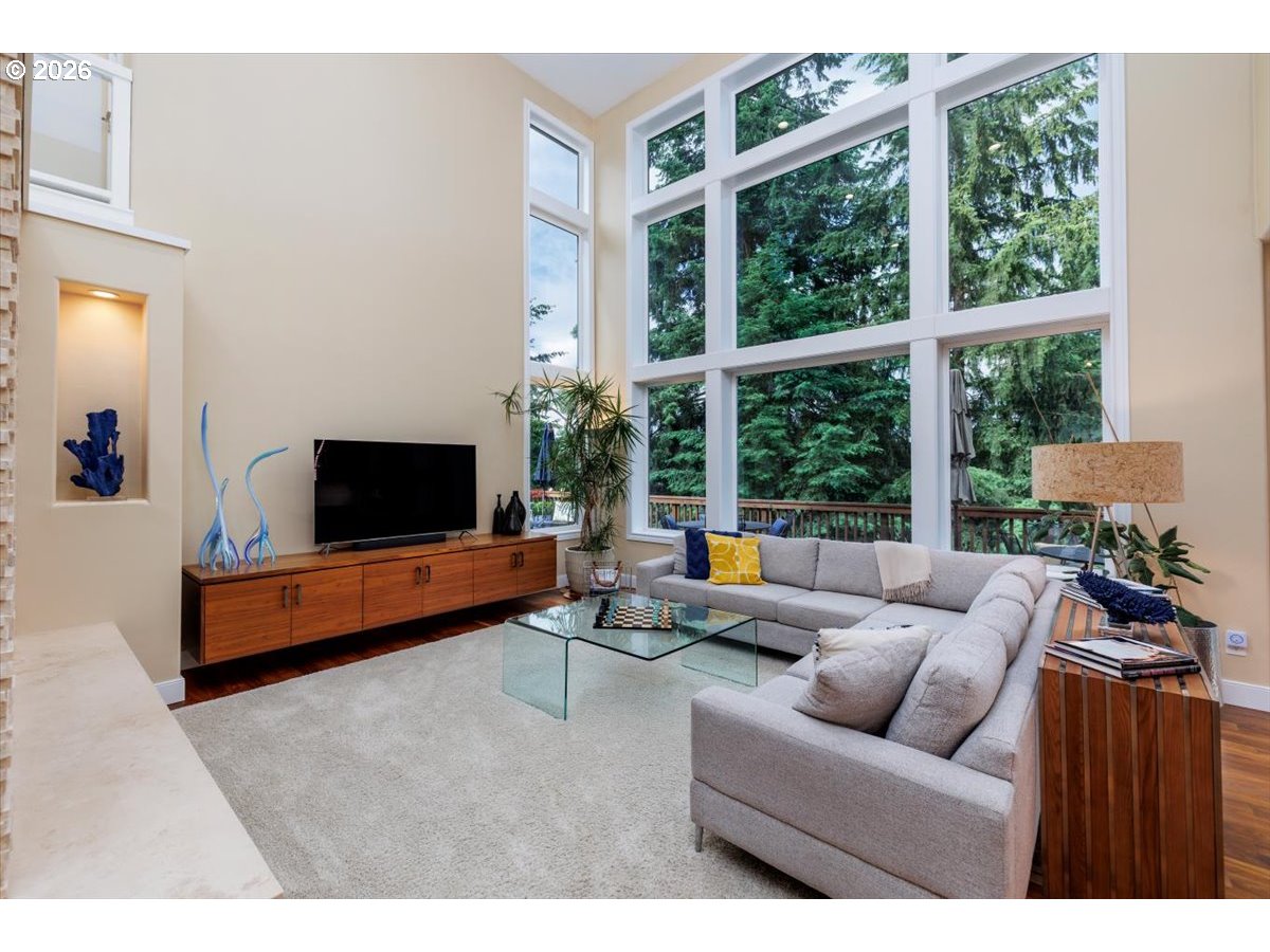 2337 TAYLOR DR