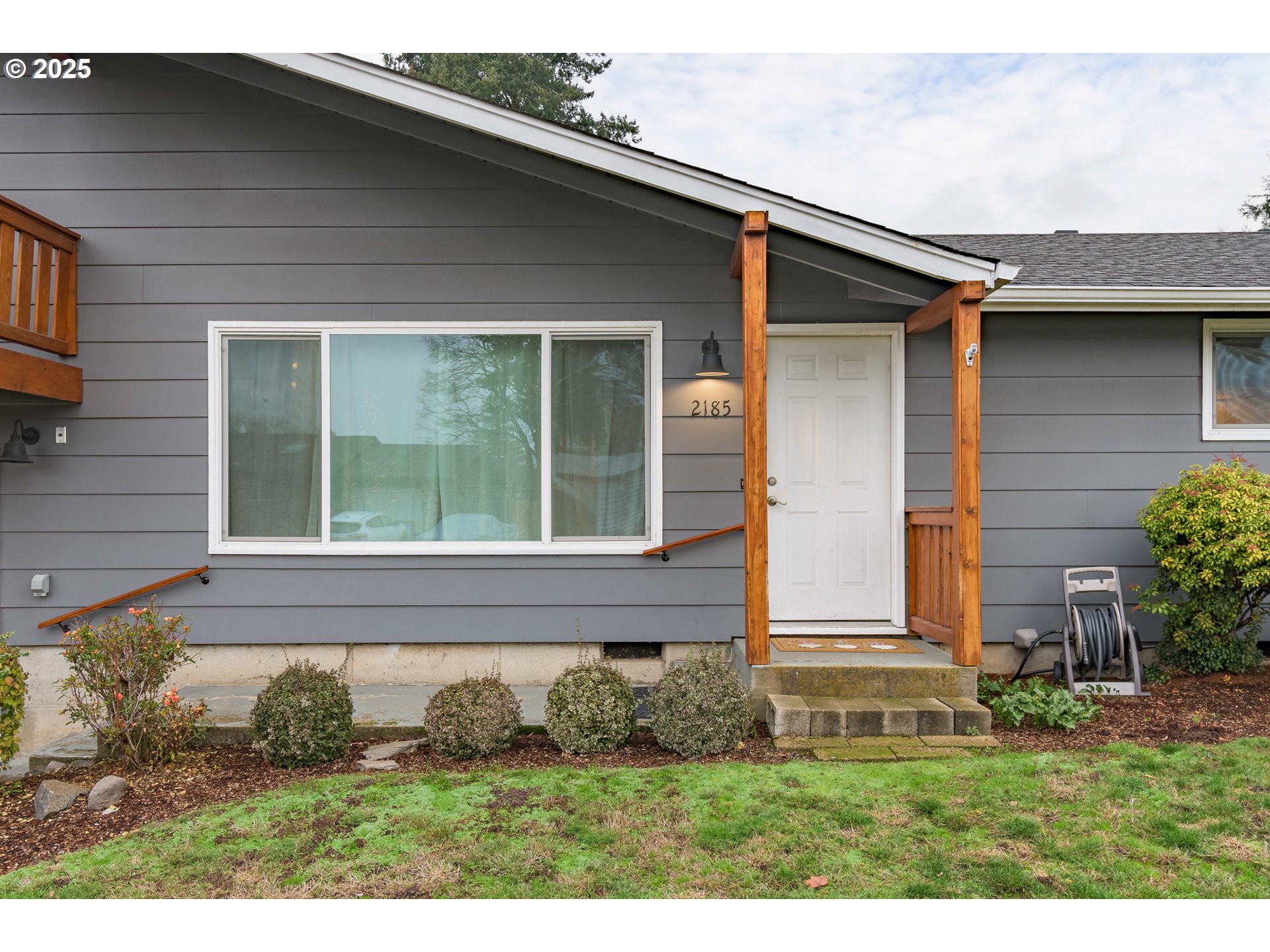 2185 NIRVANA ST