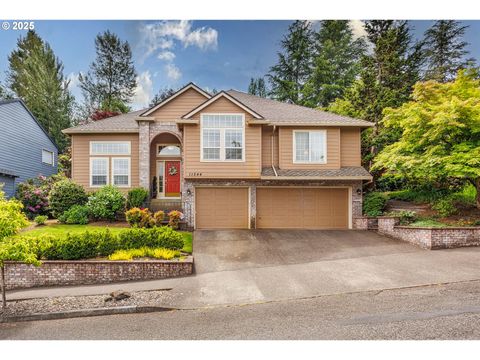 11544 SE HIGHLAND LOOP Clackamas OR 97015