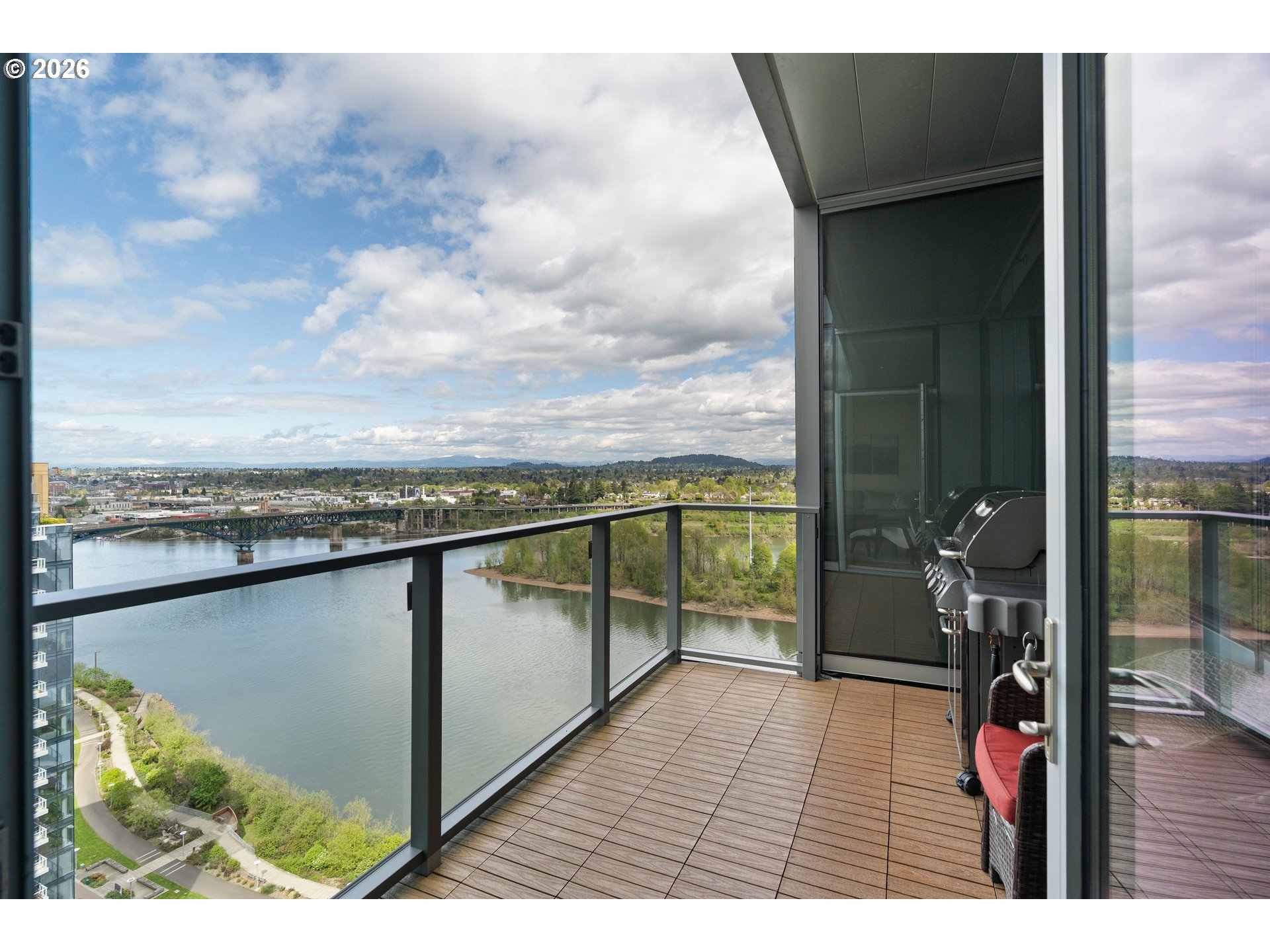 841 S GAINES ST 2104