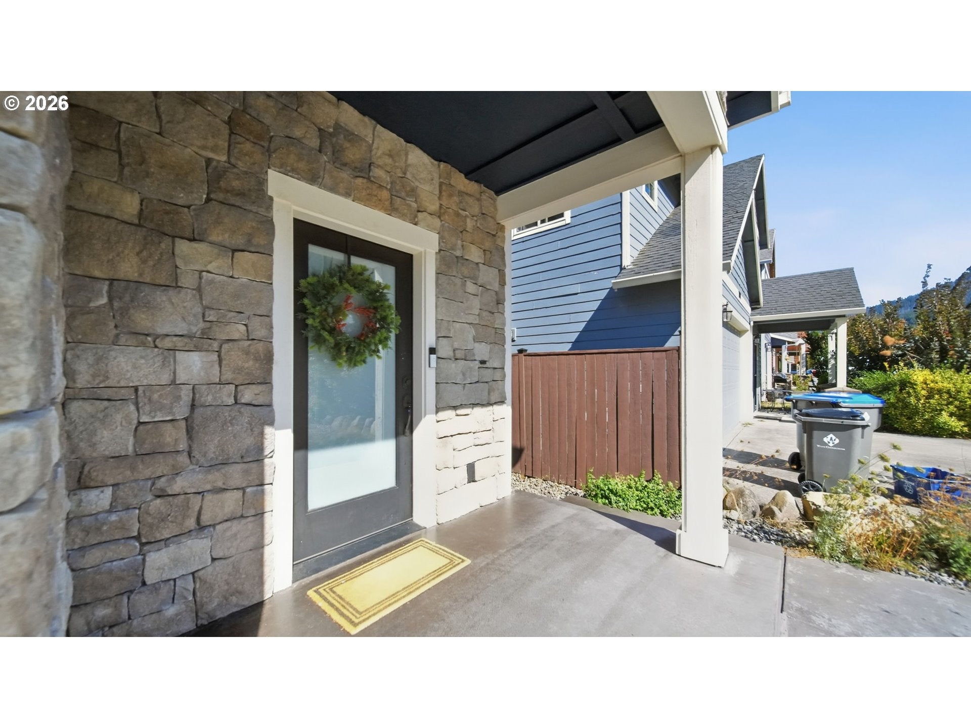 1113 SE CHINOOKAN DR