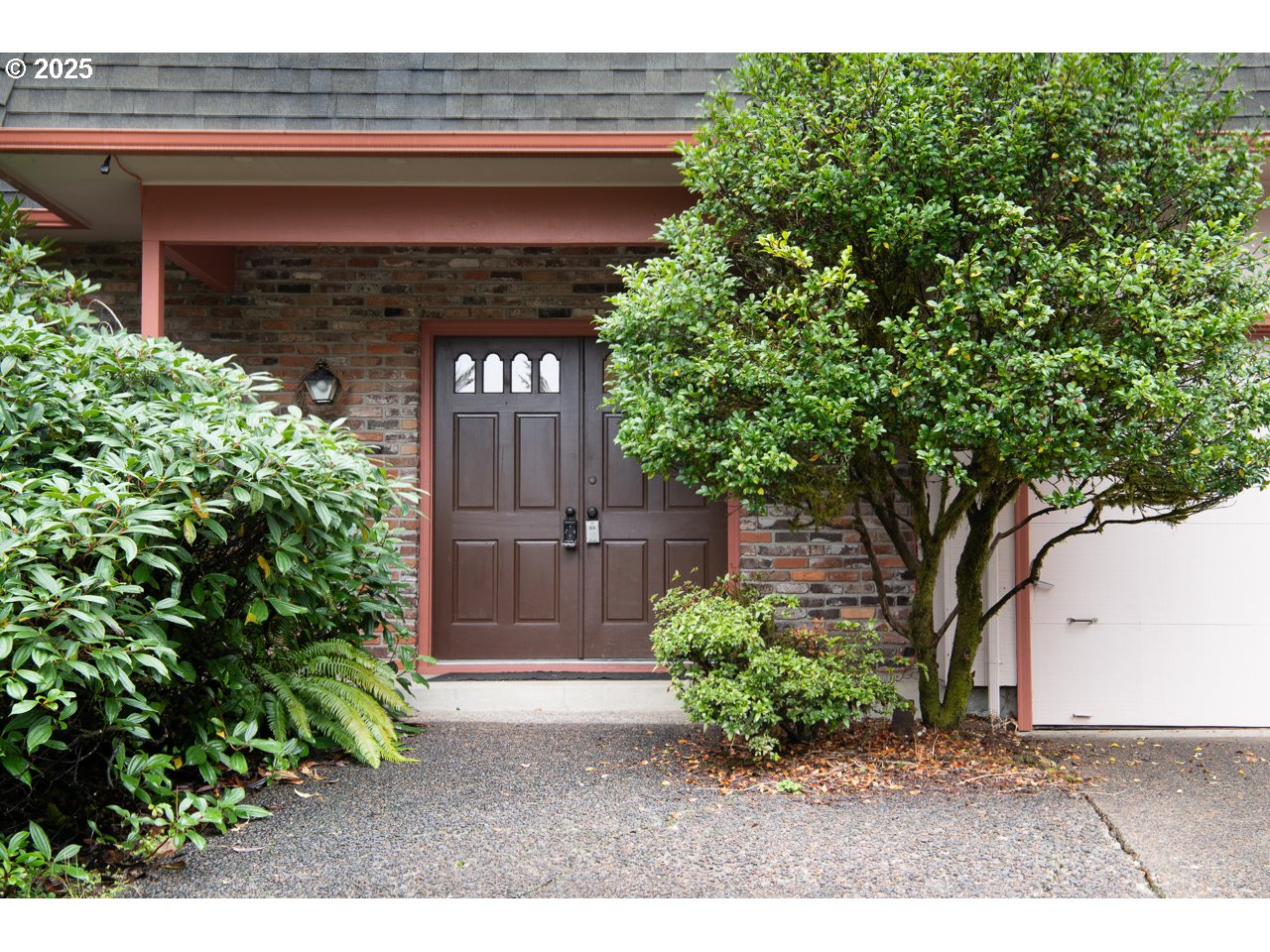 4495 PINECREST DR