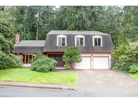 4495 PINECREST DR Eugene OR 97405
