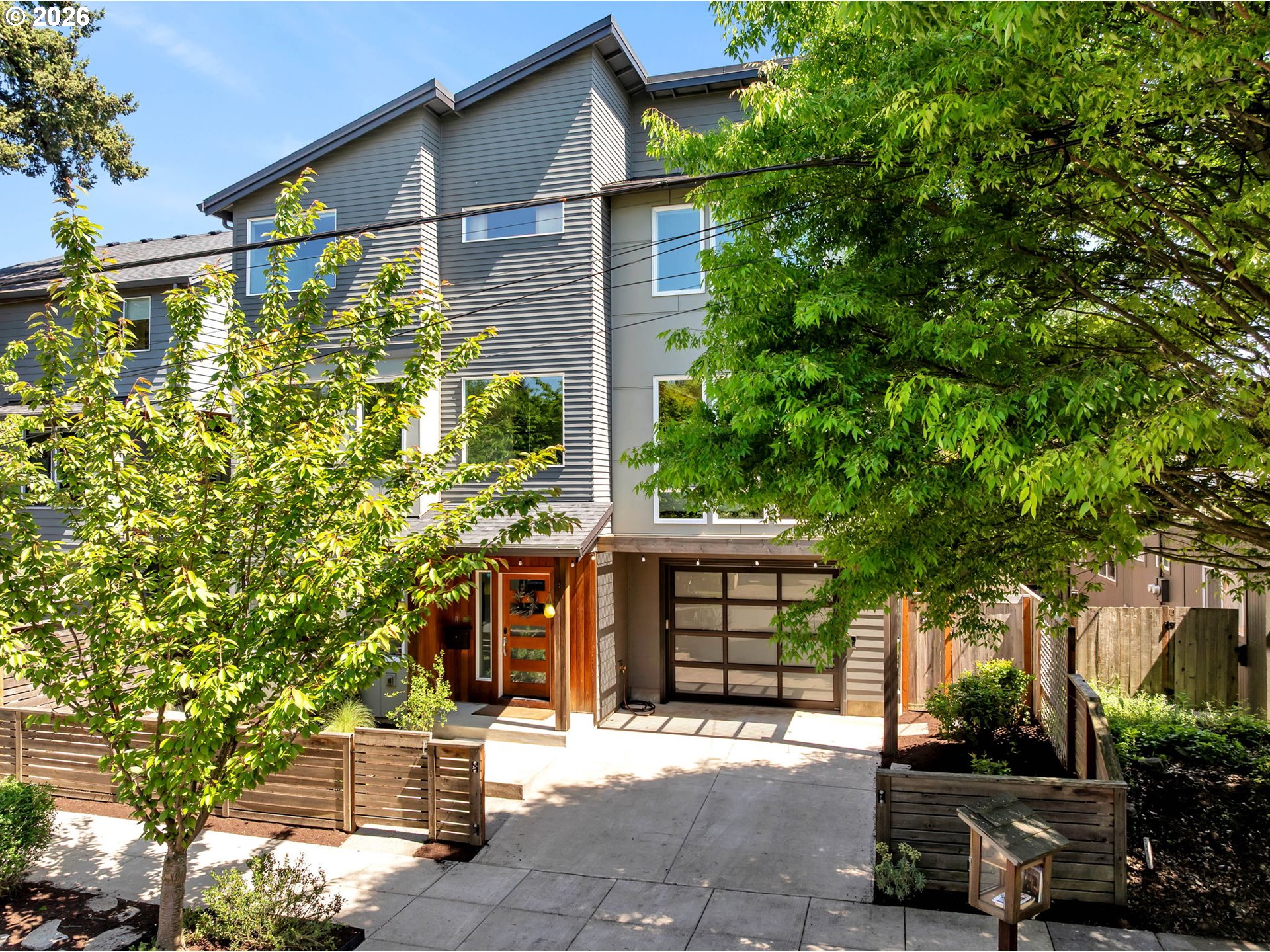 2750 SE 41ST AVE SE A&B