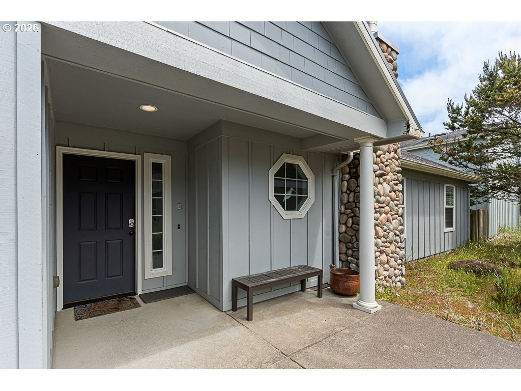 5703 FOUR SISTERS LN