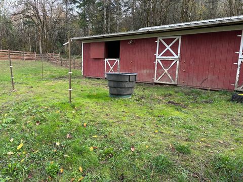 A home in Clatskanie