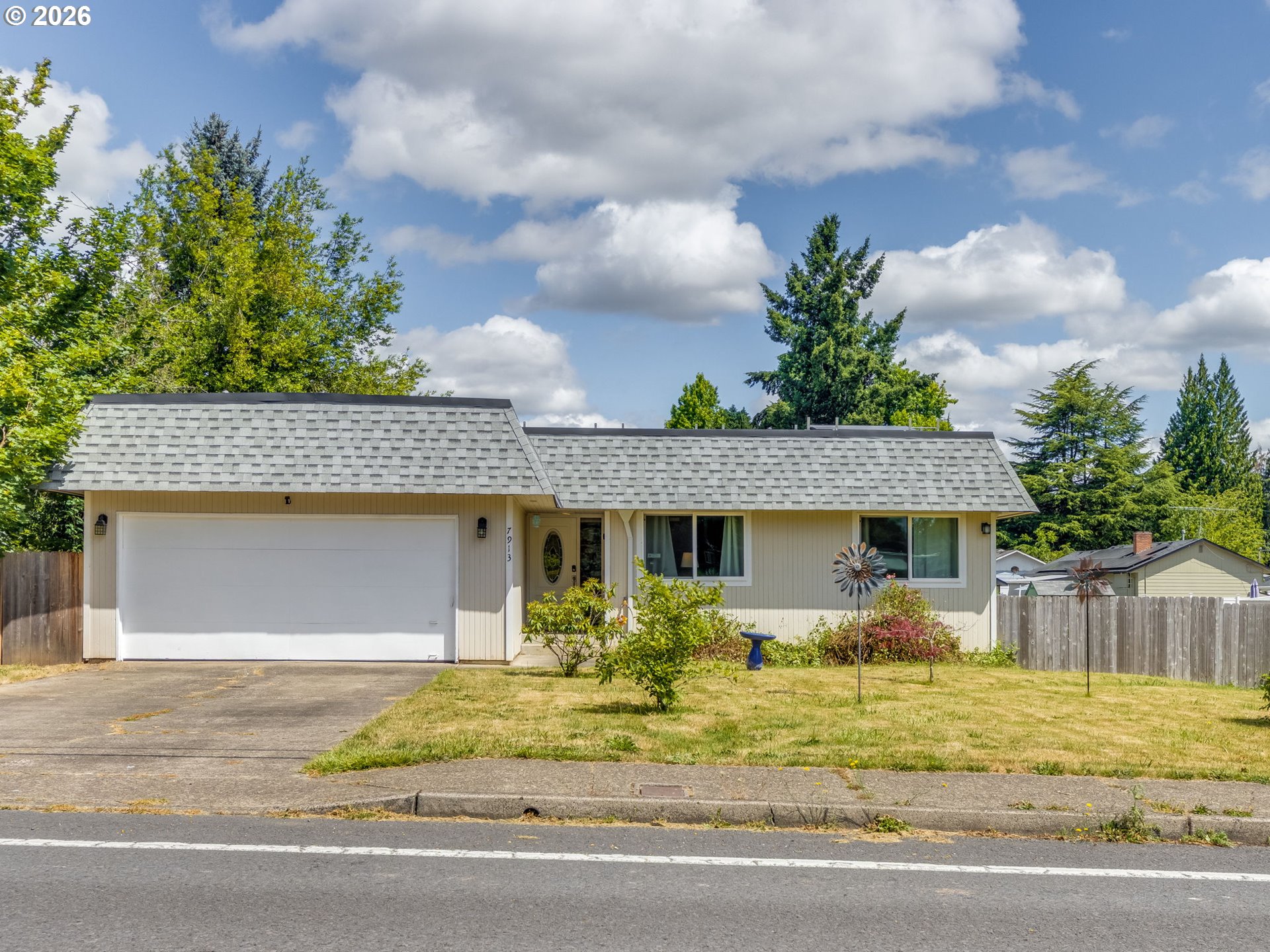 7913 SE CLACKAMAS RD