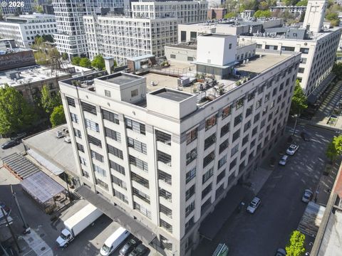 1314 NW IRVING ST 308 Portland OR 97209