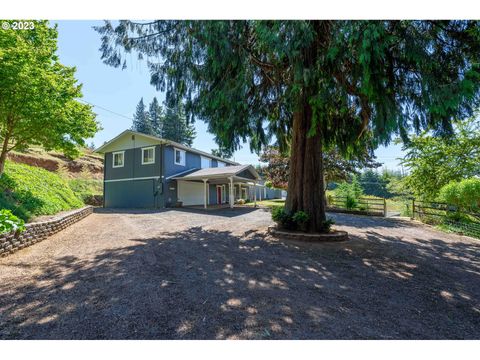 A home in Coos Bay