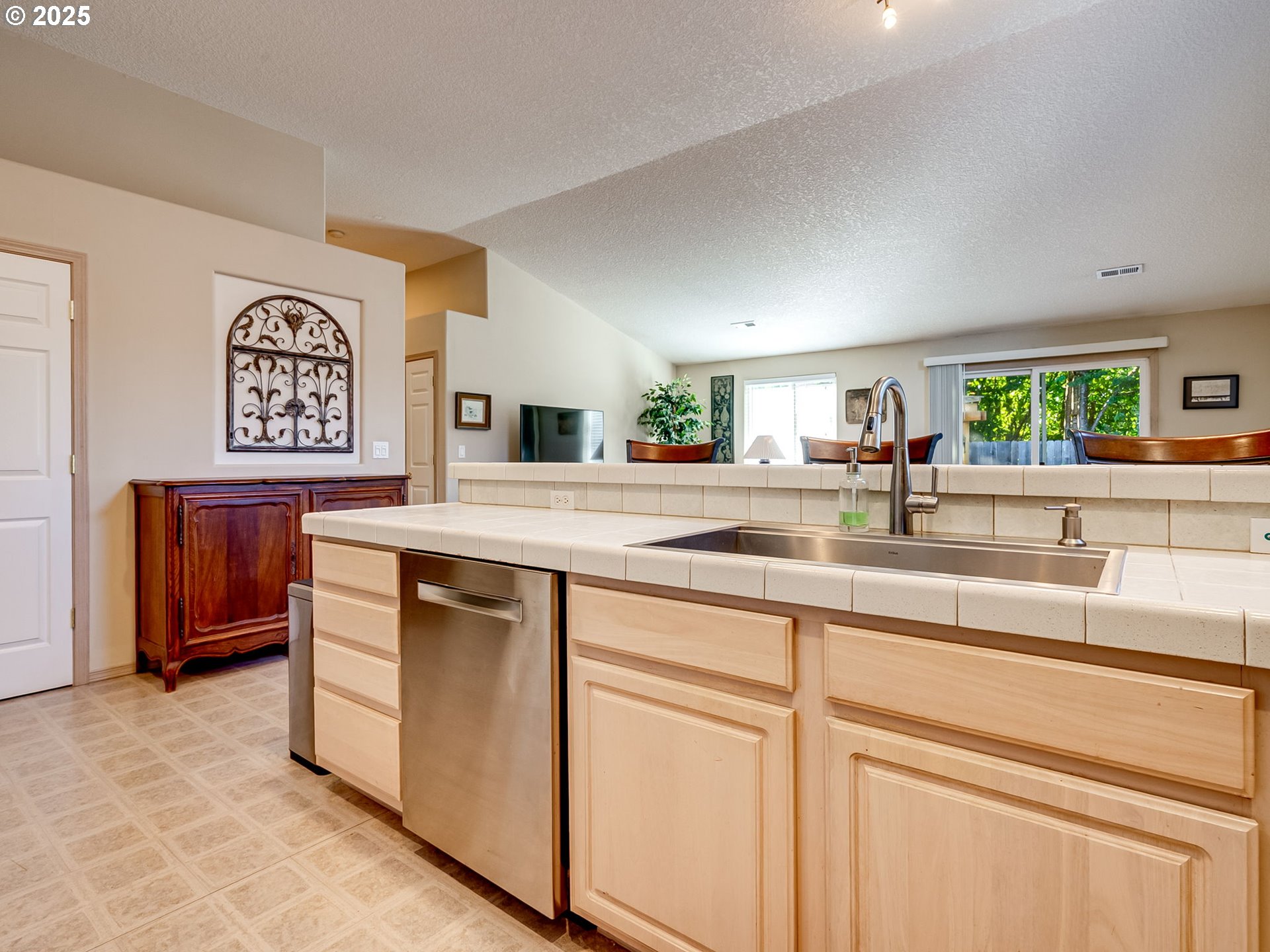 Vancouver, Washington 98682, United States, 3 Bedrooms Bedrooms, ,2 BathroomsBathrooms,Residential,Active,173541