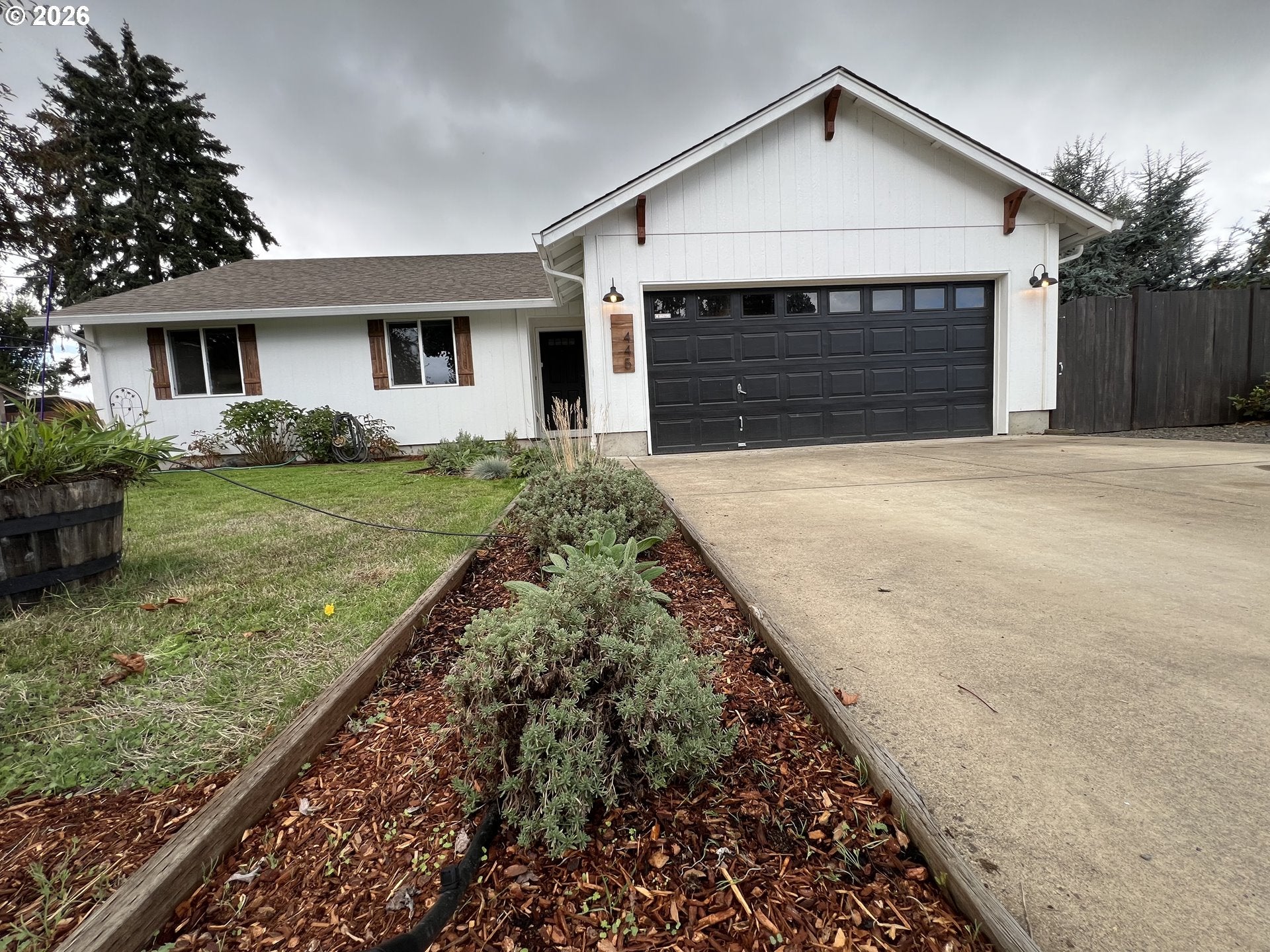 445 SCOTT AVE