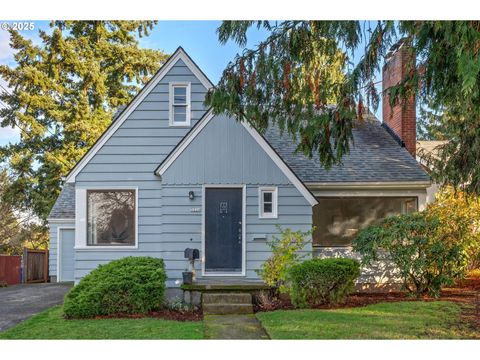 5226 NE 35TH PL Portland OR 97211