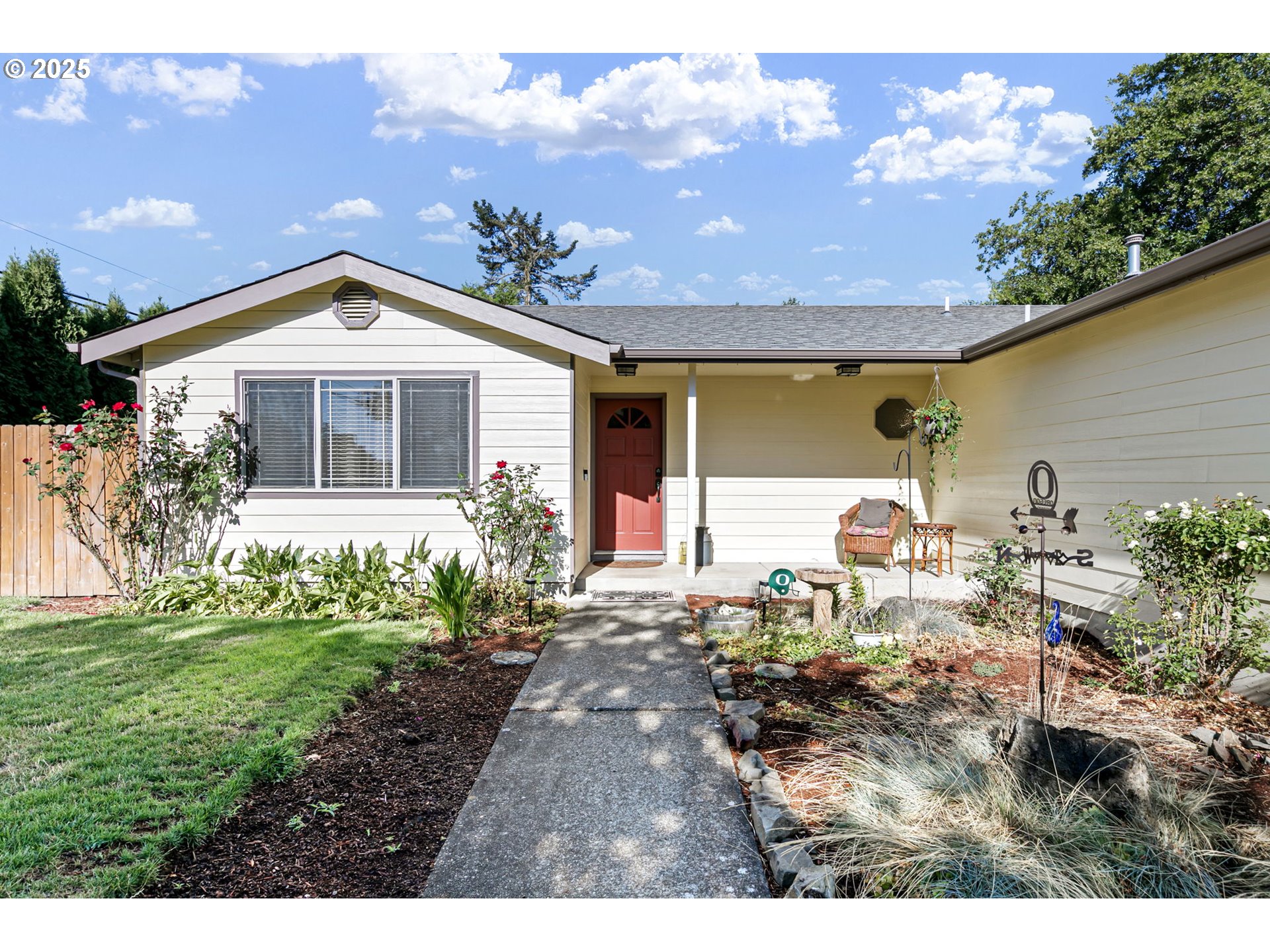 1011 ROSE ST