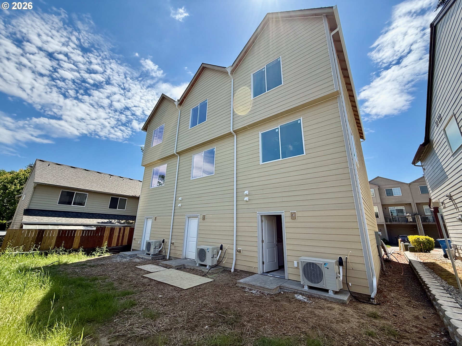 9916 NE 28TH PL