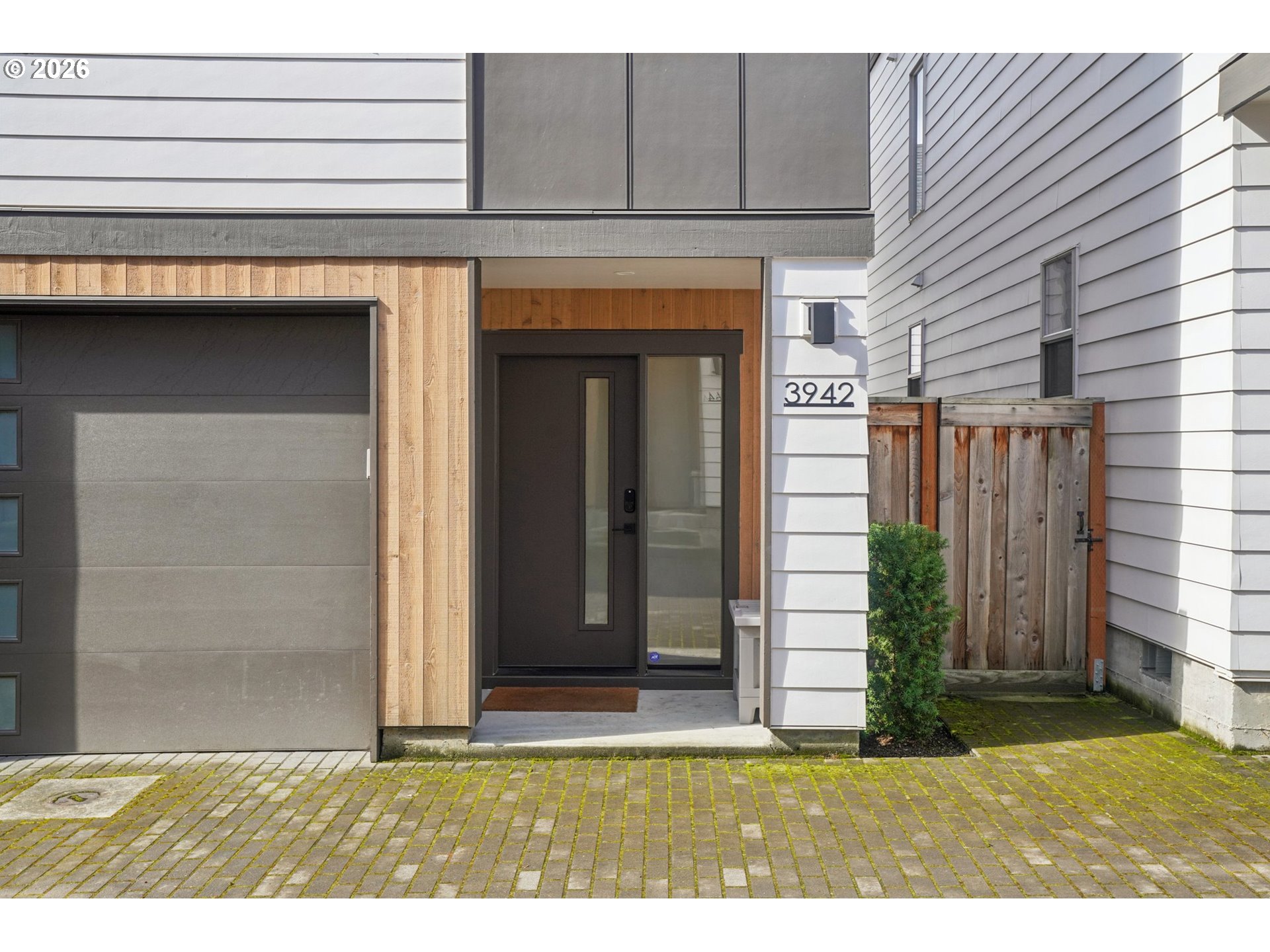 3942 SE GLADSTONE ST