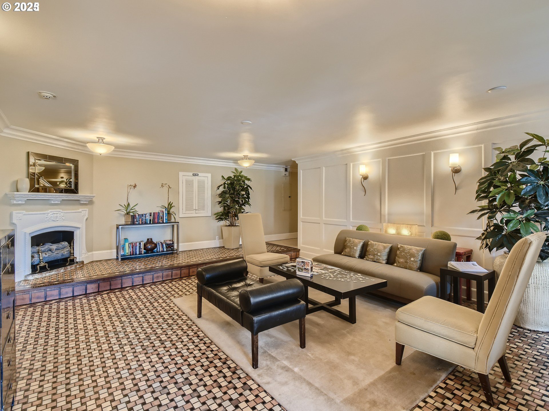 2336 SW OSAGE ST 406
