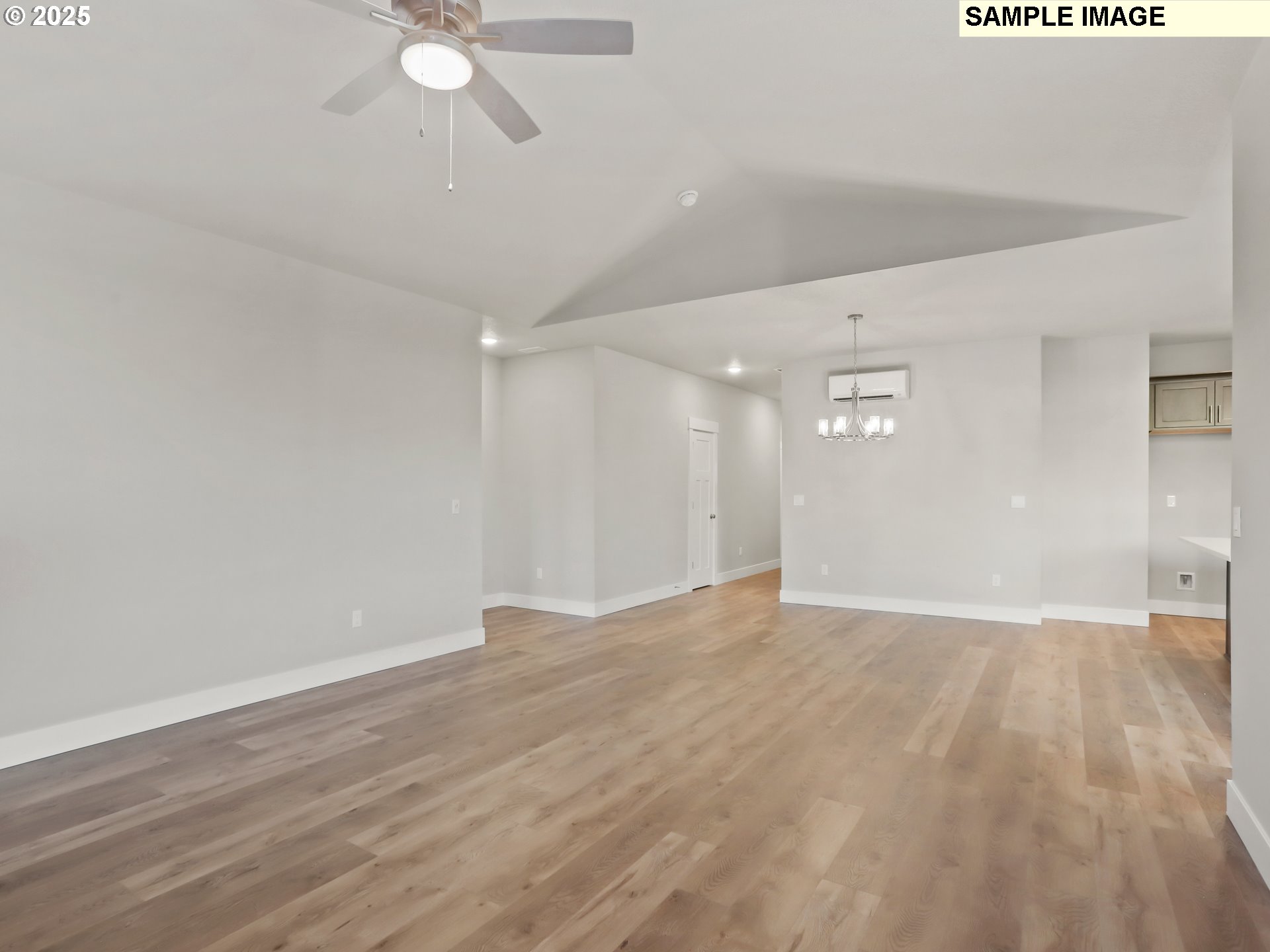 2206 E Badger WAY