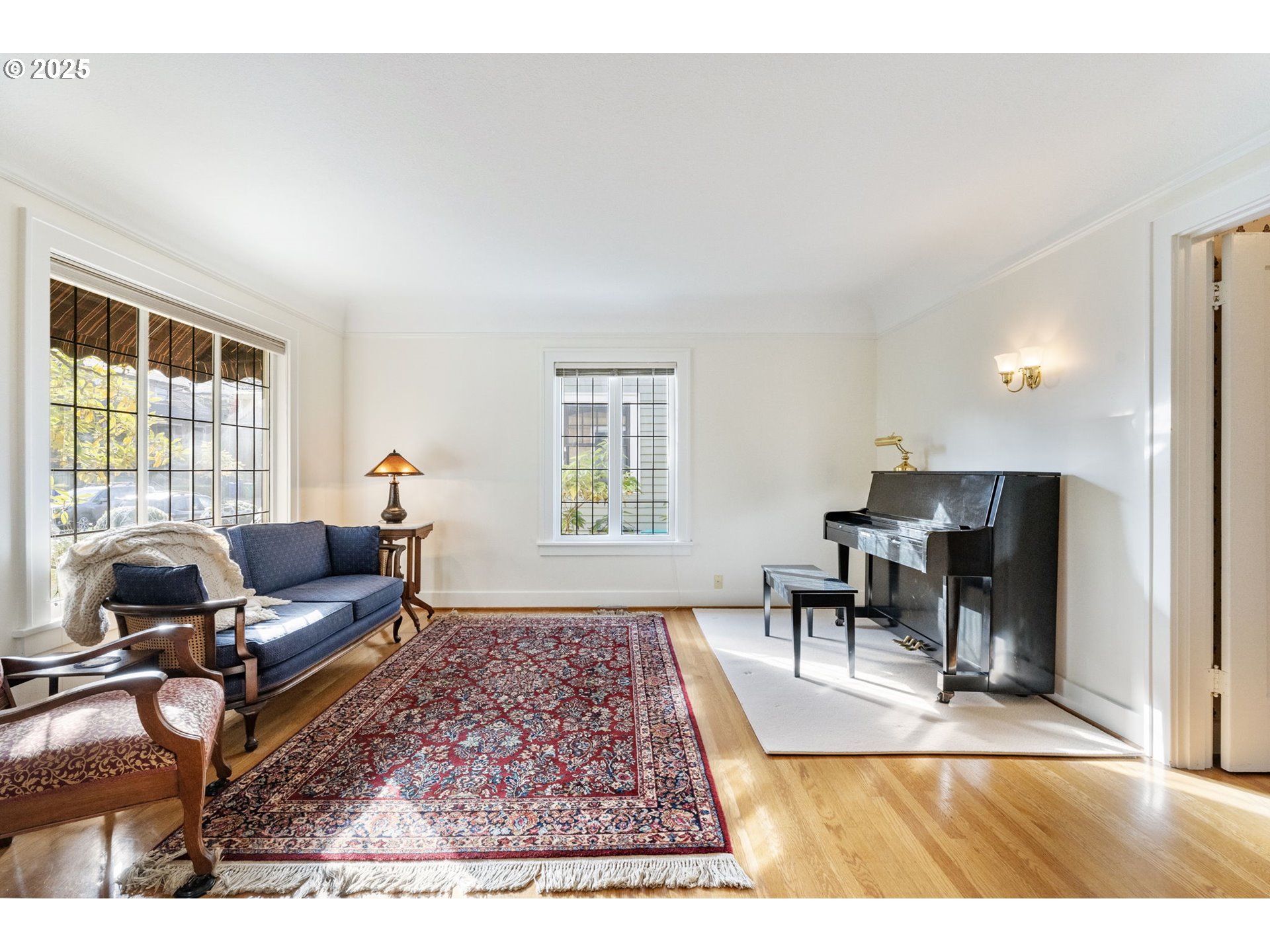1933 SE 27TH AVE