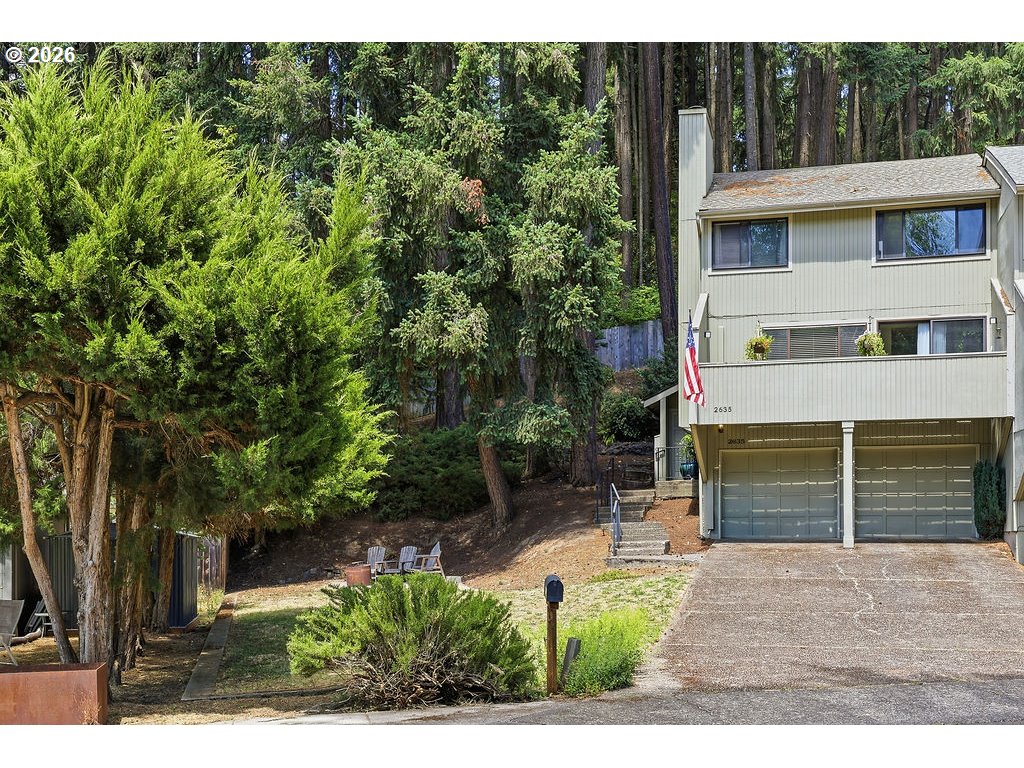 2635 E WILSHIRE DR