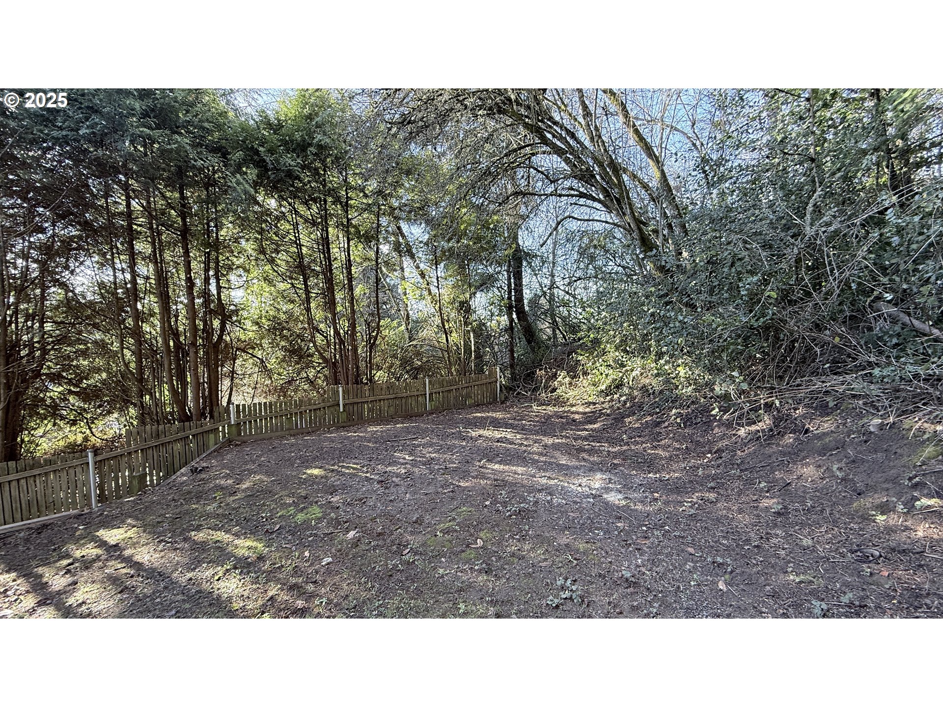 65 SW PLEASANT VIEW AVE