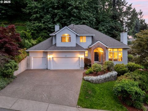 1354 SKYE PKWY West Linn OR 97068
