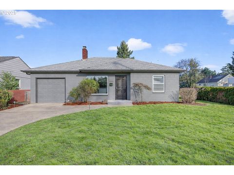 8618 ST HELENS AVE Vancouver WA 98664