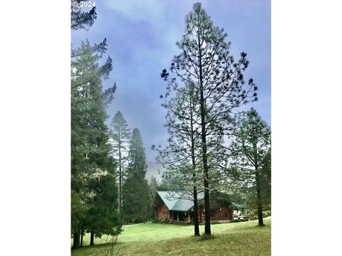 A home in Myrtle Creek