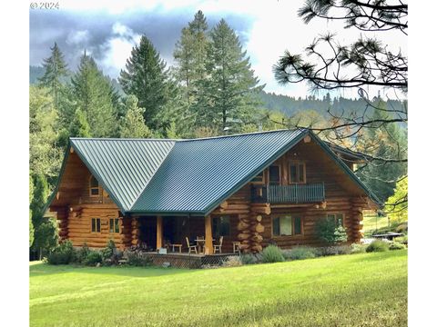 A home in Myrtle Creek