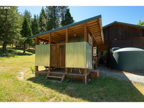 A home in Myrtle Creek