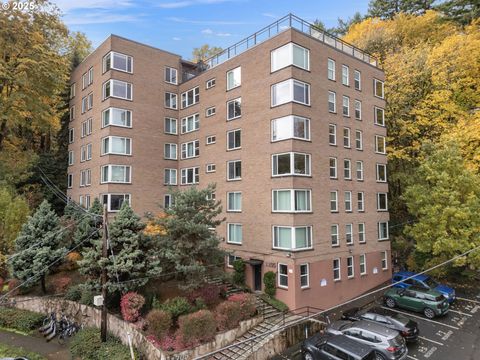 1205 SW CARDINELL DR 102 Portland OR 97201