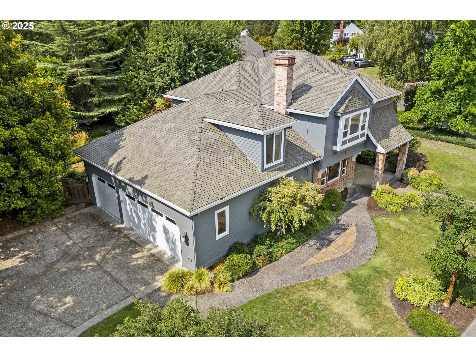 3777 RIVERS EDGE DR