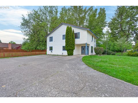 Photo of 451 NW Hill Rd, McMinnville, OR 97128 (MLS # 591657587)