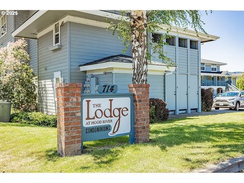 714 CASCADE AVE 14 Hood River OR 97031