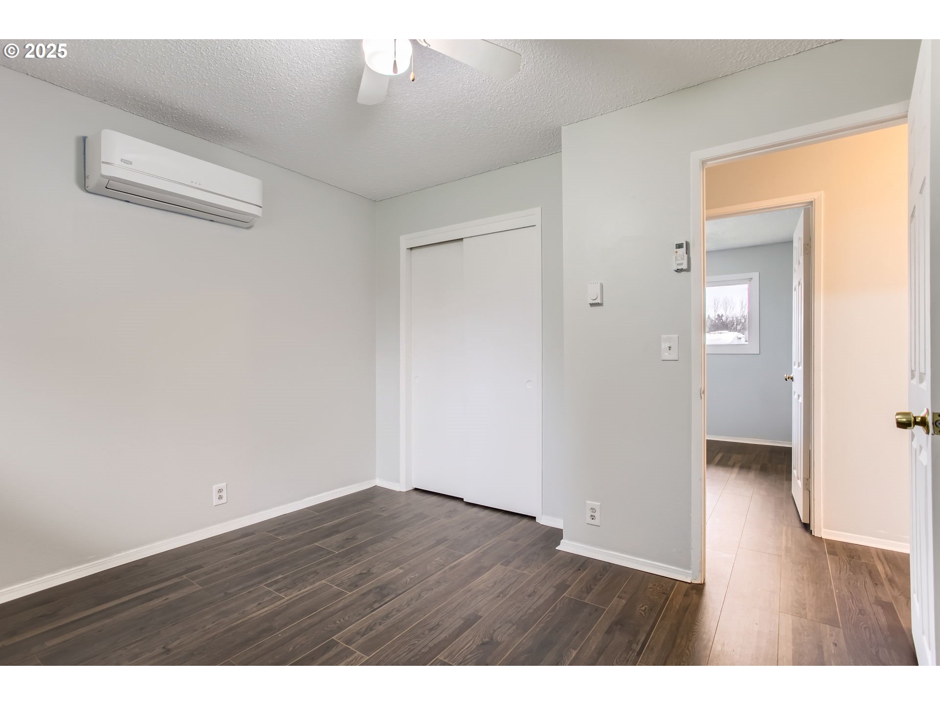 Vancouver, Washington 98664, United States, 3 Bedrooms Bedrooms, ,1 BathroomBathrooms,Residential,Pending,9733