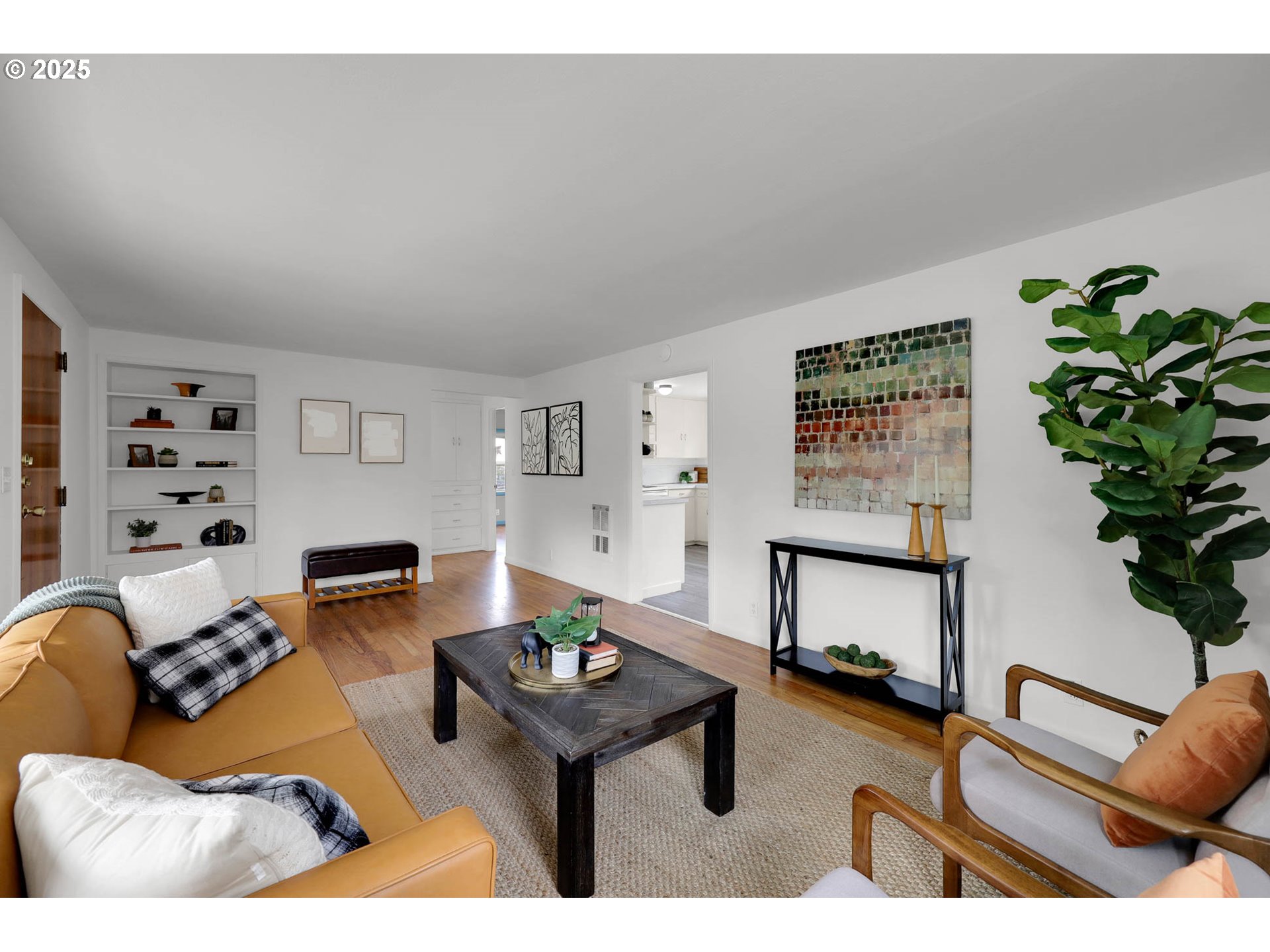 Eugene, Oregon 97405, United States, 3 Bedrooms Bedrooms, ,2 BathroomsBathrooms,Residential,Pending,208663