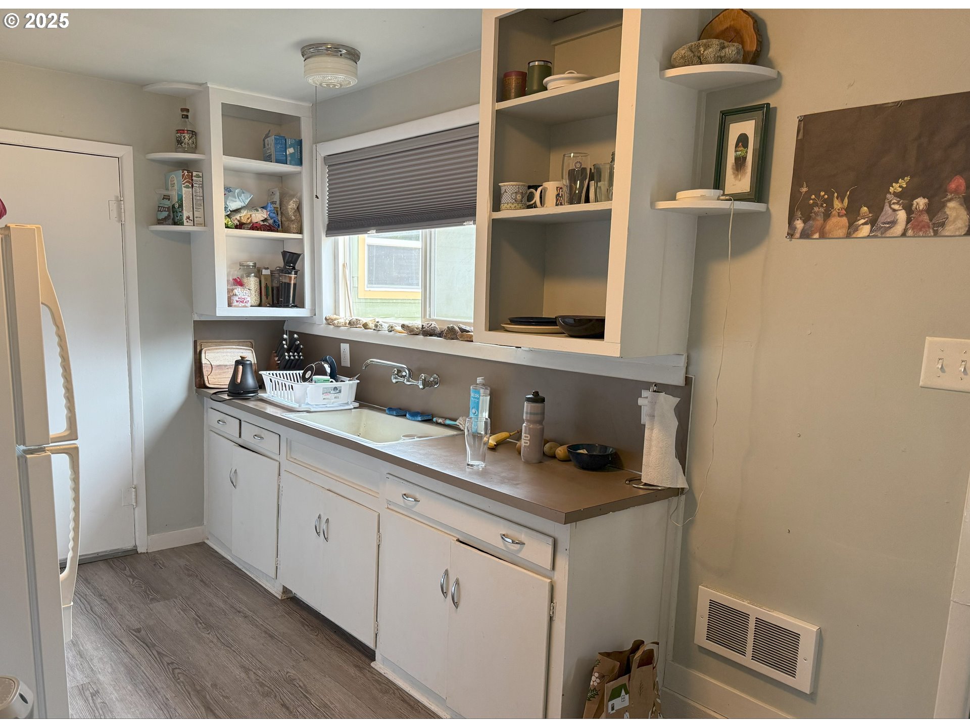 Eugene, Oregon 97405, United States, 3 Bedrooms Bedrooms, ,2 BathroomsBathrooms,Residential,Pending,208663