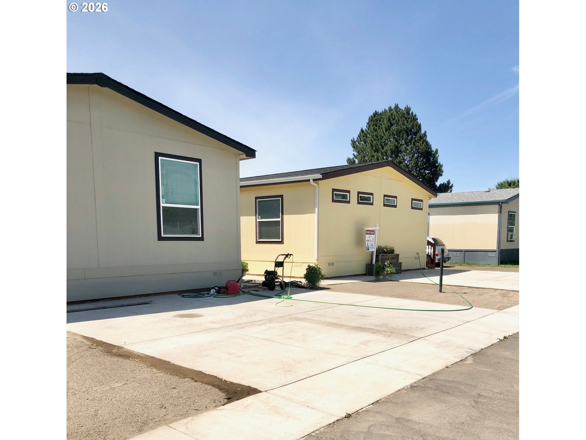 1025 S 6th 82