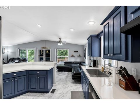 8750 SE 155TH AVE 28 Happy Valley OR 97086